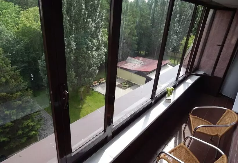 ホテル Oktyabrskaya