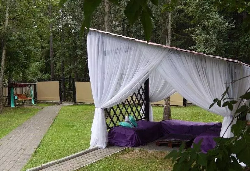 ホテル Oktyabrskaya