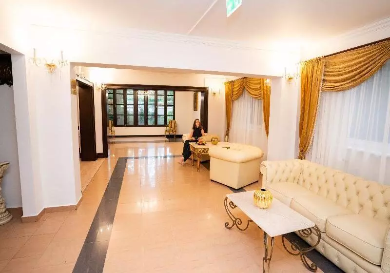 Hotel Royal Plaza
