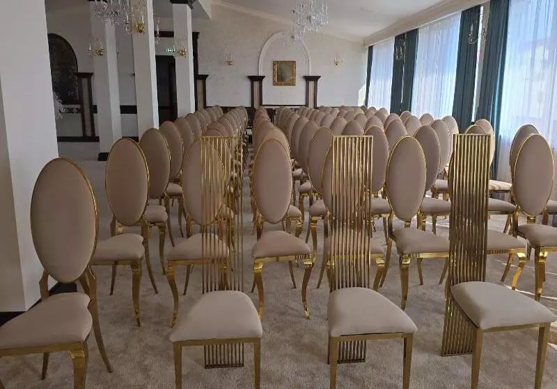 Hotel Royal Plaza