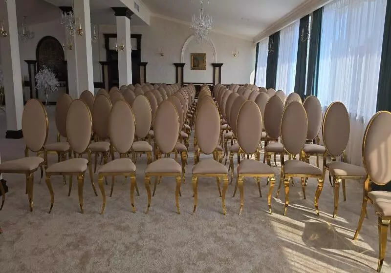 Hotel Royal Plaza