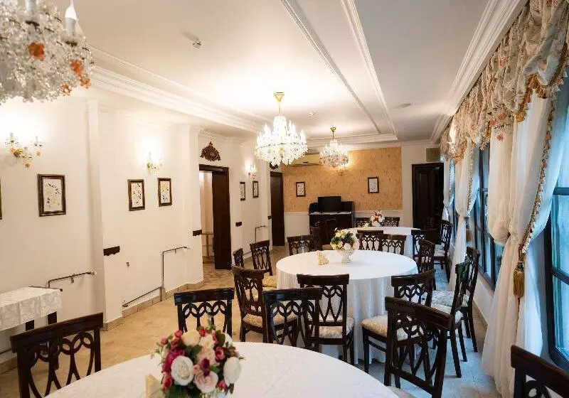 Hotel Royal Plaza
