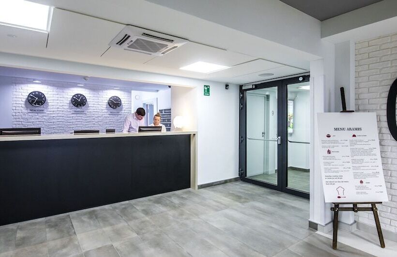 בית מלון כפרי Aramis