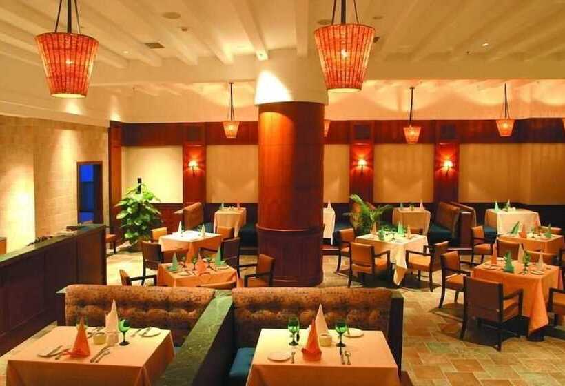 בית מלון כפרי Sunshine Resort Intime Sanya