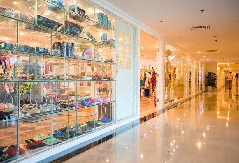 בית מלון כפרי Sunshine Resort Intime Sanya