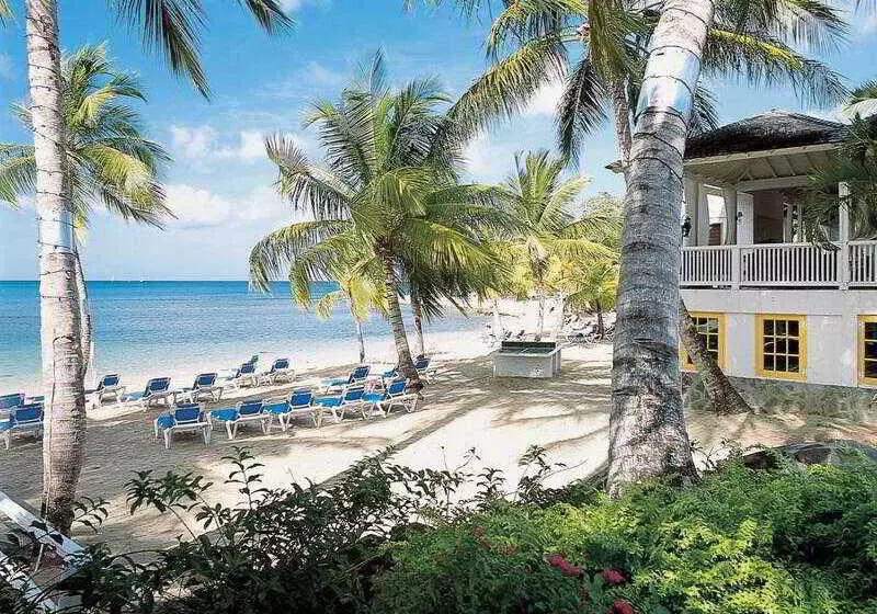 هتل Windjammer Landing Resort And Residences