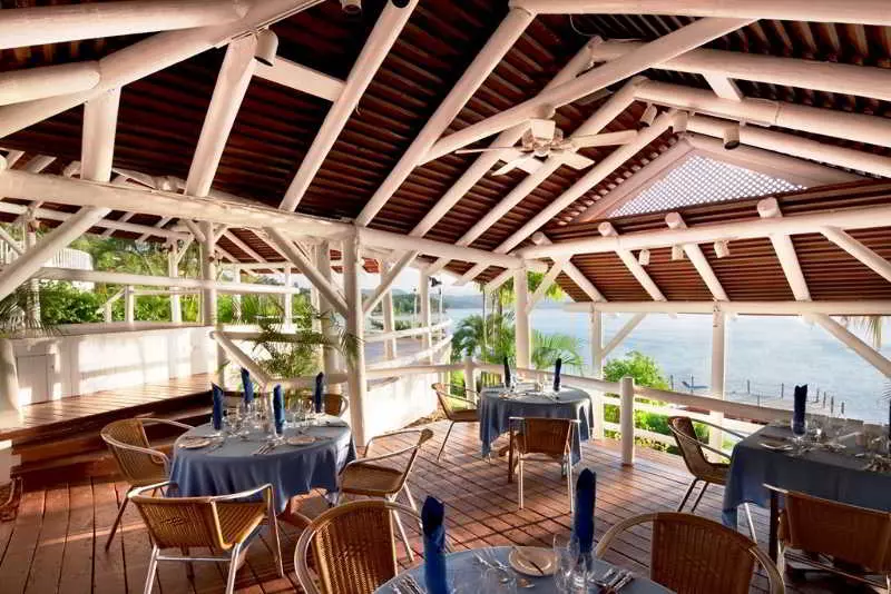 هتل Windjammer Landing Resort And Residences