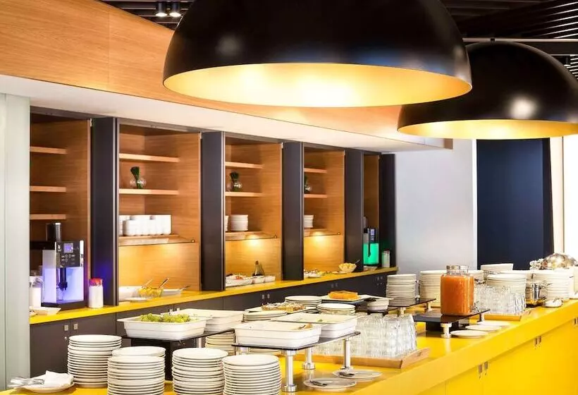 Novotel Saint Petersburg Centre