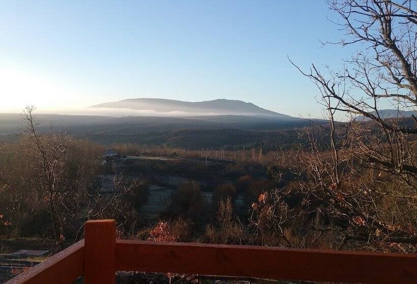 הוסטל Hoyo De Los Lobos