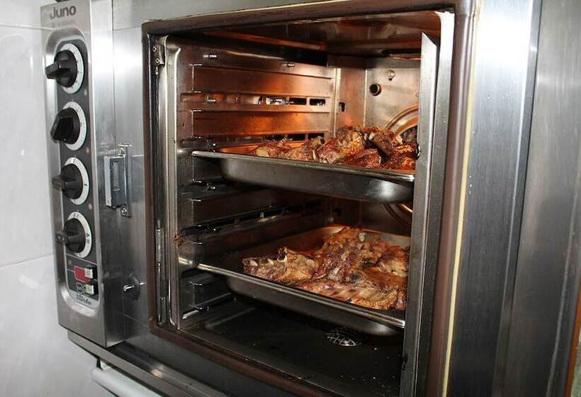 הוסטל Hoyo De Los Lobos