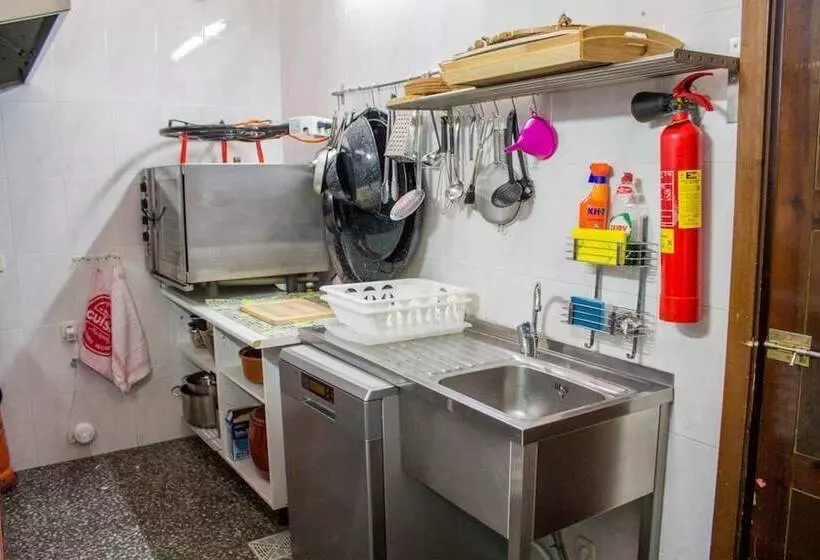 Retkeilymaja Hoyo De Los Lobos