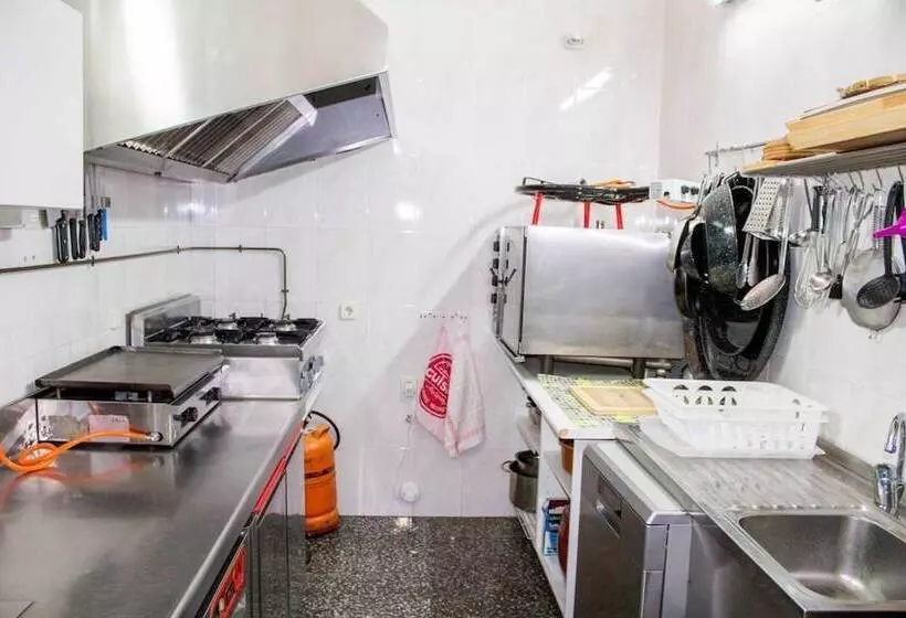 Retkeilymaja Hoyo De Los Lobos