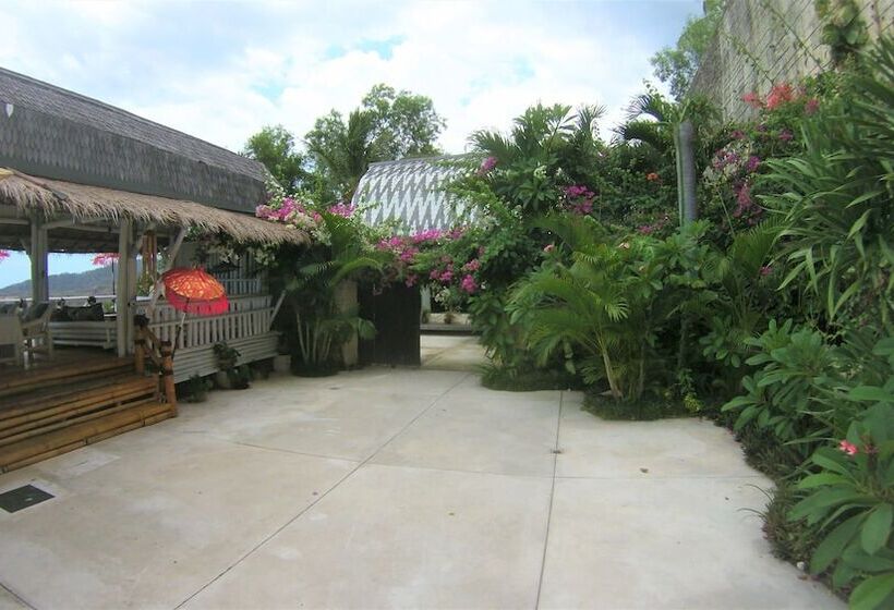 ベッドアンドブレックファースト Villa Senja Lombok