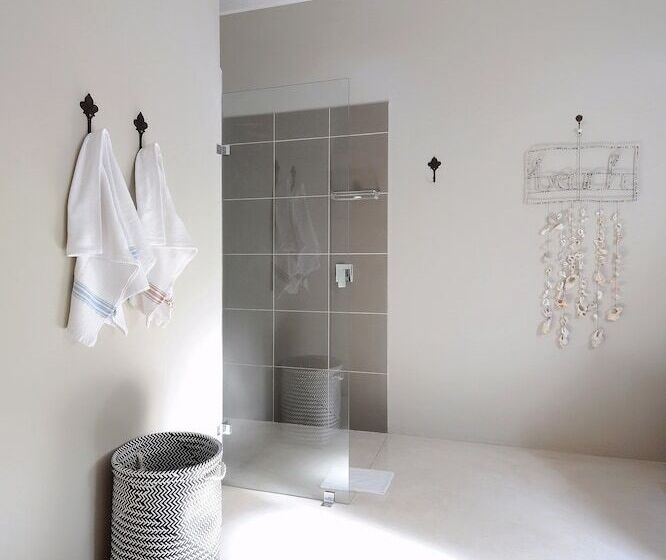 فندق Ocean Breeze