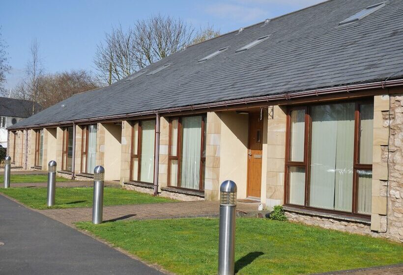 Hotel Tewitfield Marina