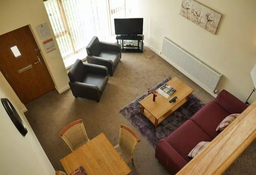 Hotelli Tewitfield Marina