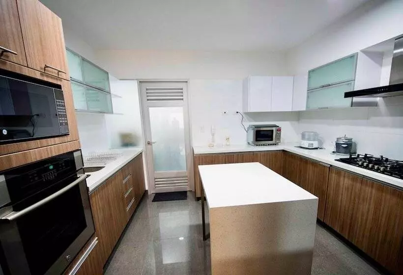 Moon Luxury Apartments