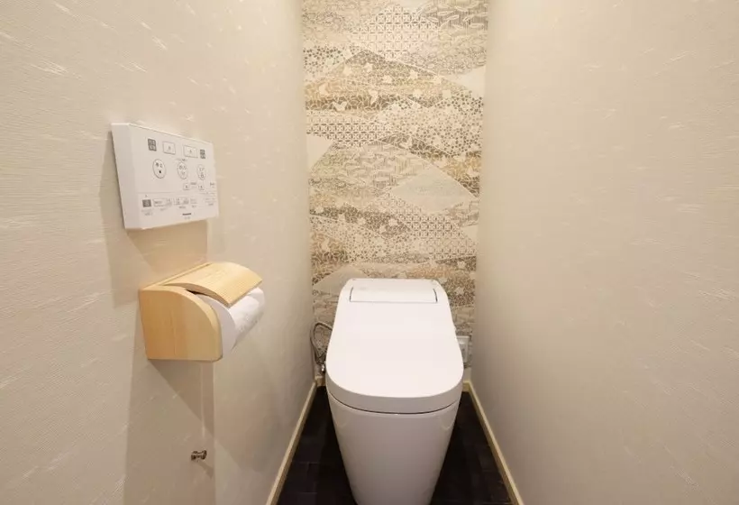 هتل Ookini S Osaka Castle Apartment