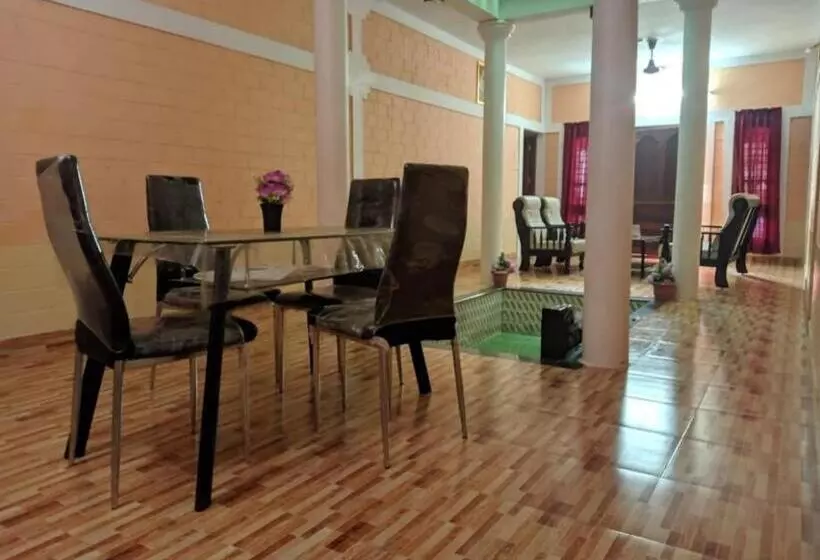 Lomakeskus Quality Inn Varkala