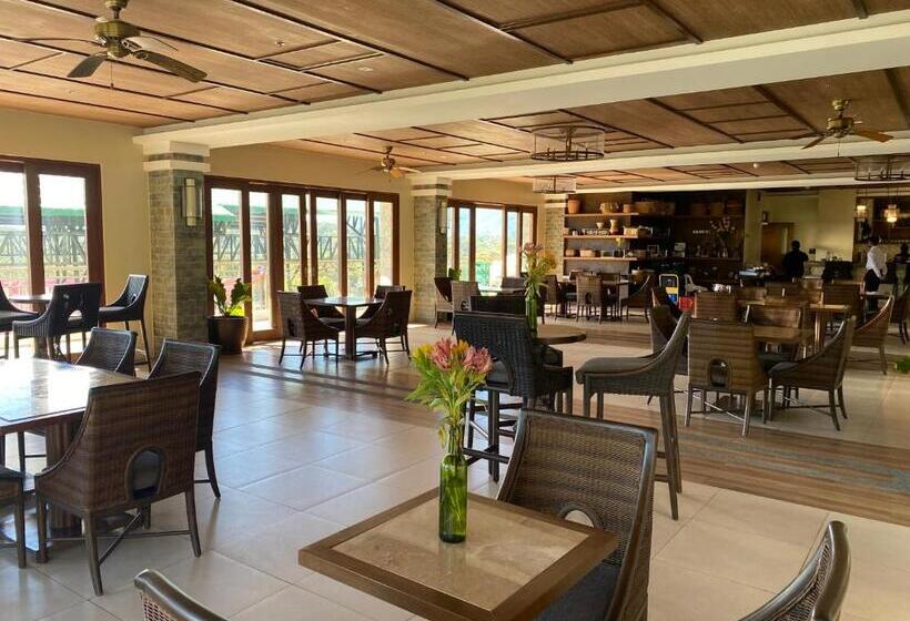 Rosarich Homestay Bristle Ridge Residences