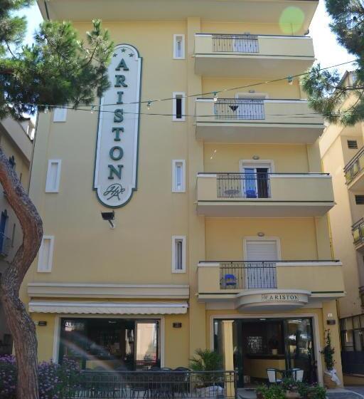 هتل Ariston