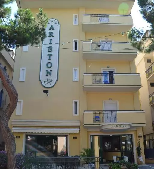 Hotelli Ariston