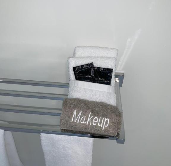 Отель Woodstock