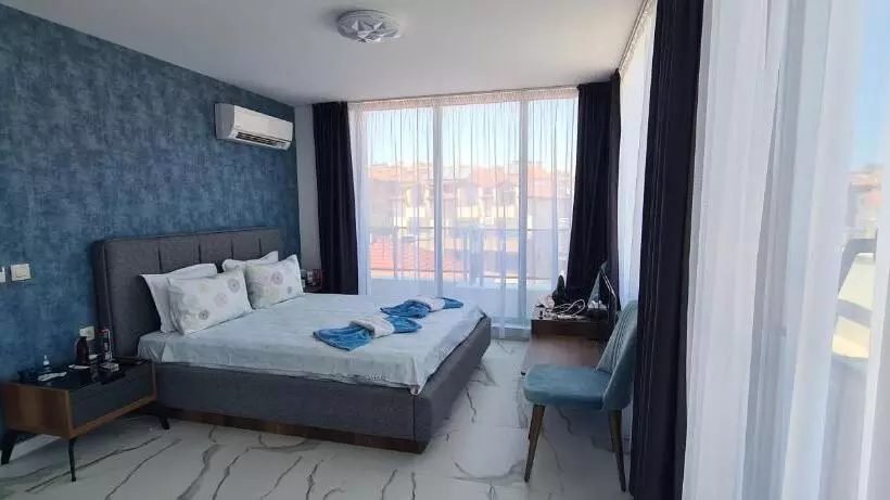 پانسیون Guesthouse Odesos