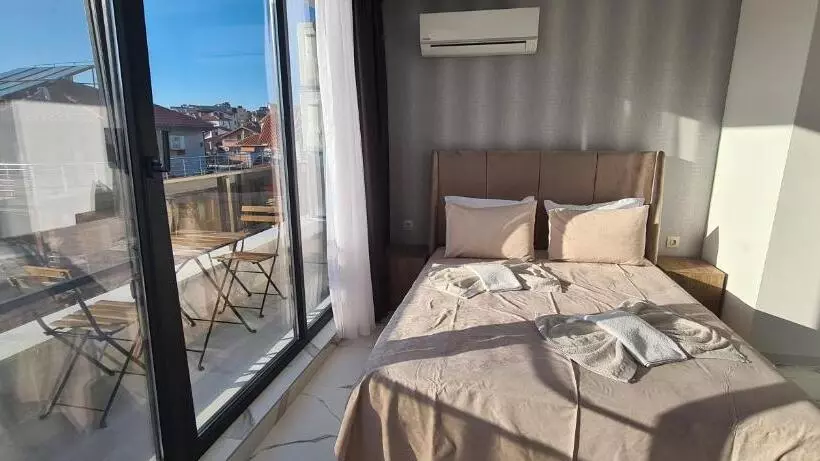 پانسیون Guesthouse Odesos