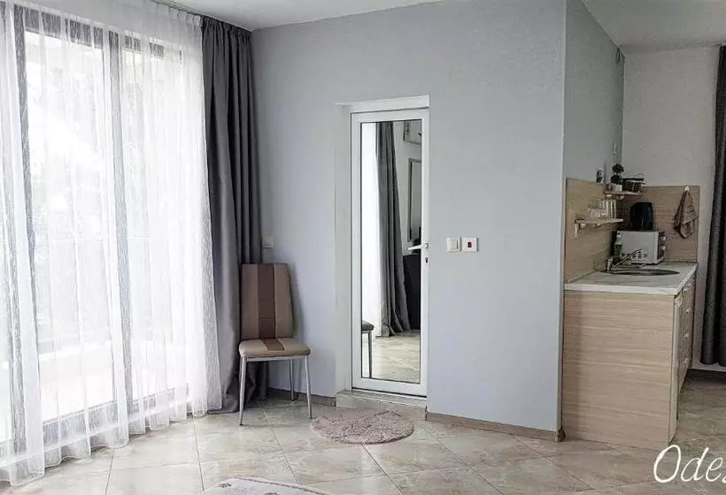 پانسیون Guesthouse Odesos