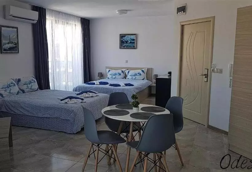 پانسیون Guesthouse Odesos