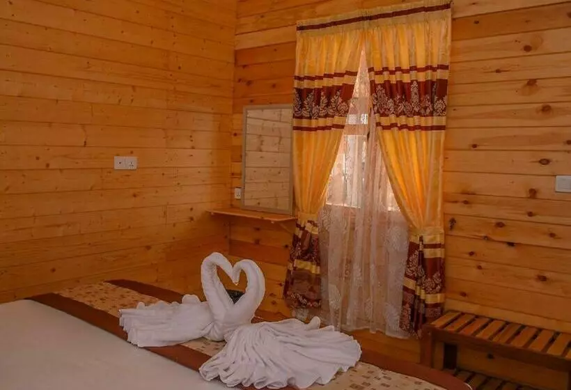 پانسیون Trinco Relax Hut