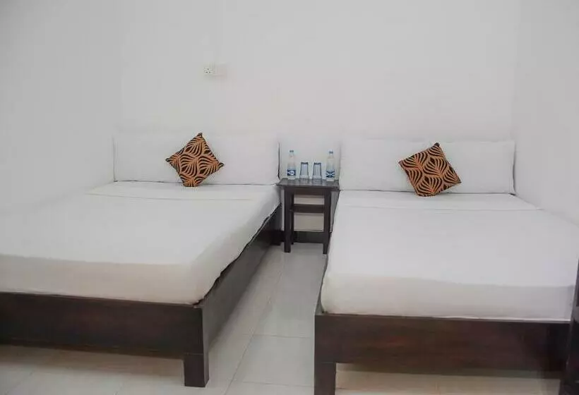 پانسیون Trinco Relax Hut