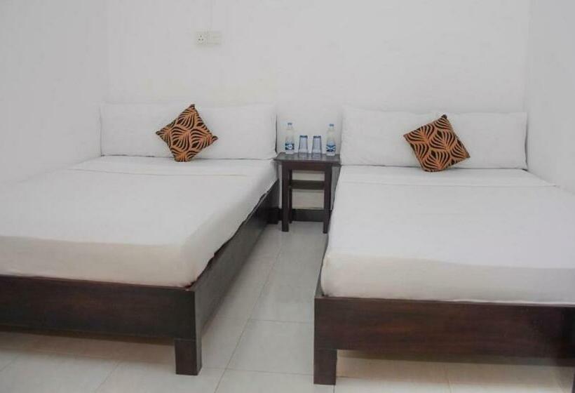 ペンション Trinco Relax Hut