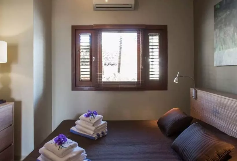 استراحتگاه Spanish Water Apartments