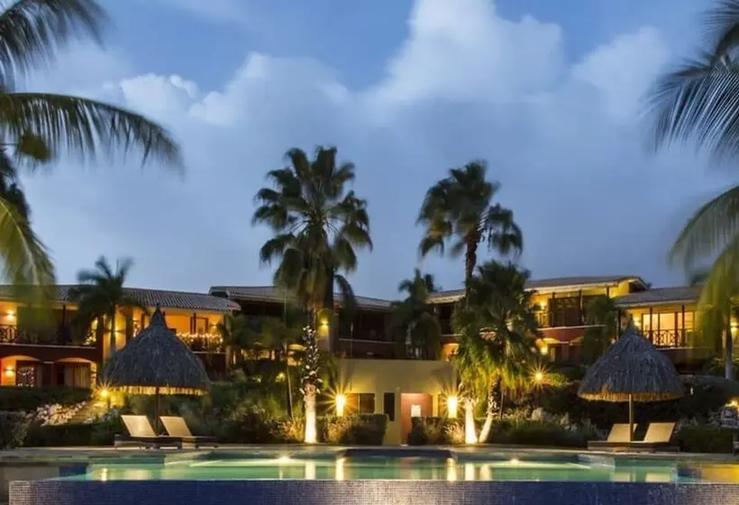 استراحتگاه Spanish Water Apartments