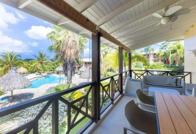 استراحتگاه Spanish Water Apartments