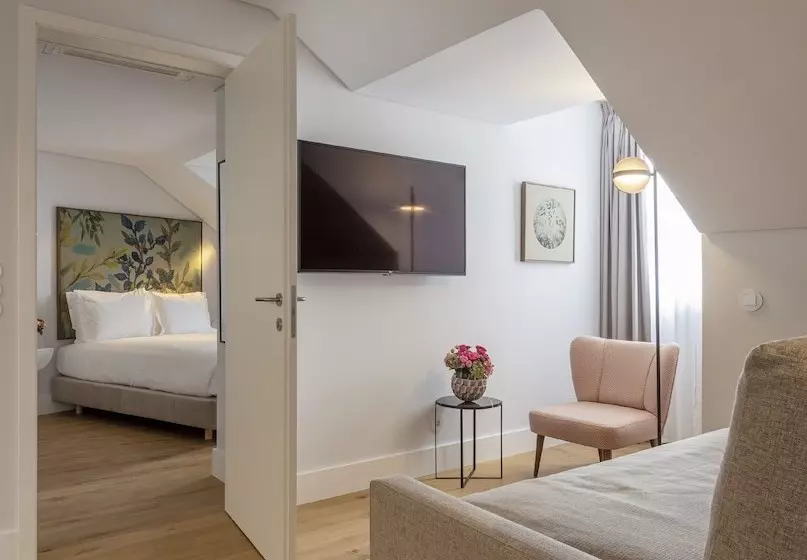 Lisbon Serviced Apartments  Madalena