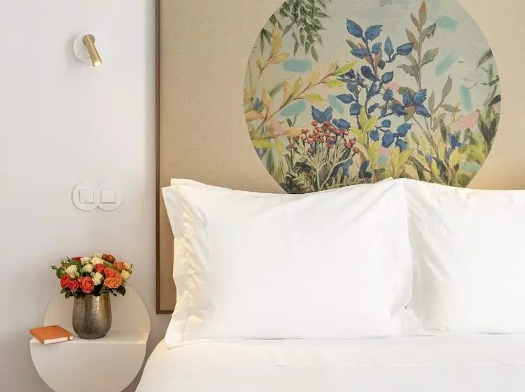 Lisbon Serviced Apartments  Madalena