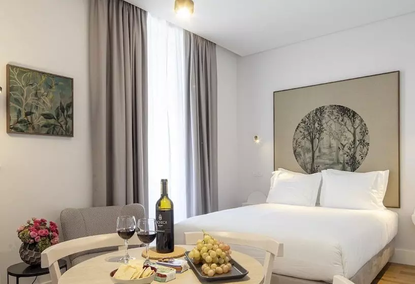 Lisbon Serviced Apartments  Madalena