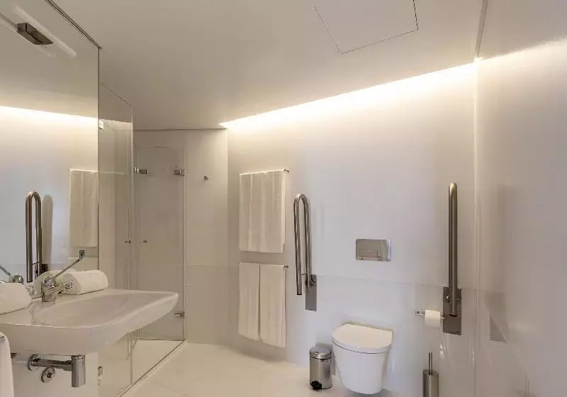 Lisbon Serviced Apartments  Madalena