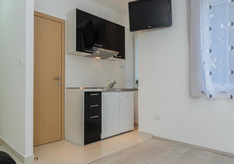 Hotel Apartments Nevenka