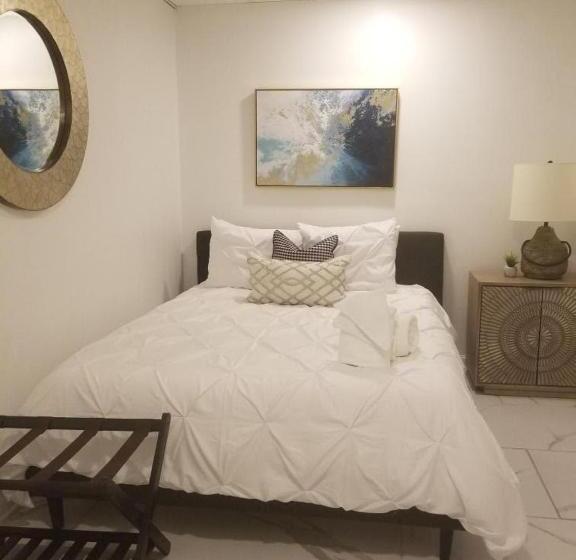 فندق 9br Sleeps 19. Amazing Deal!!