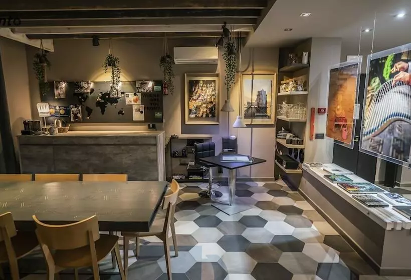 هتل Vinto House Salerno Downtown