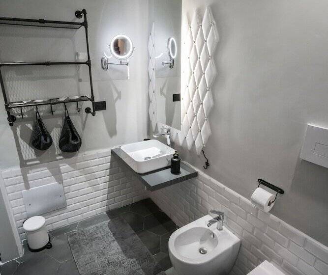 هتل Vinto House Salerno Downtown