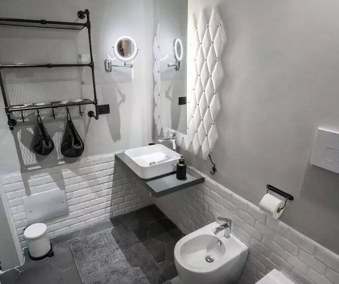 هتل Vinto House Salerno Downtown