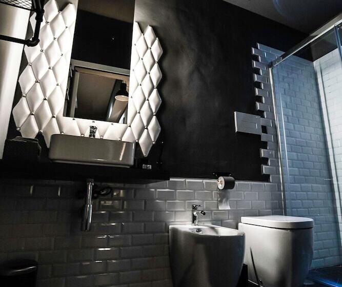 هتل Vinto House Salerno Downtown