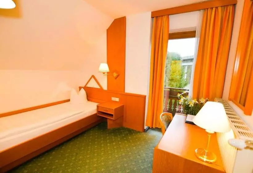 Retkeilymaja Jerolitsch