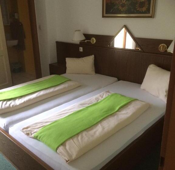 호스텔 Jerolitsch