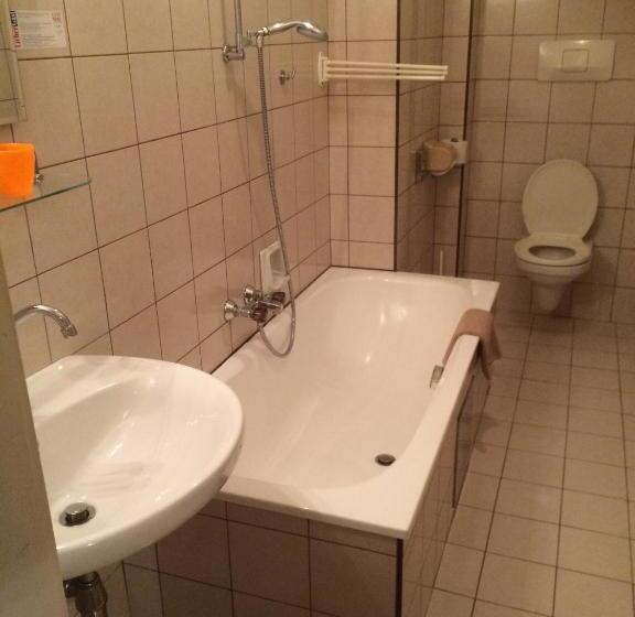 호스텔 Jerolitsch